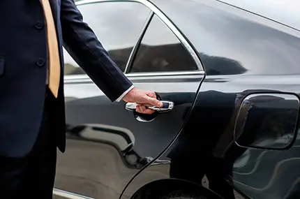 Chauffeur privé et parking sécurisé