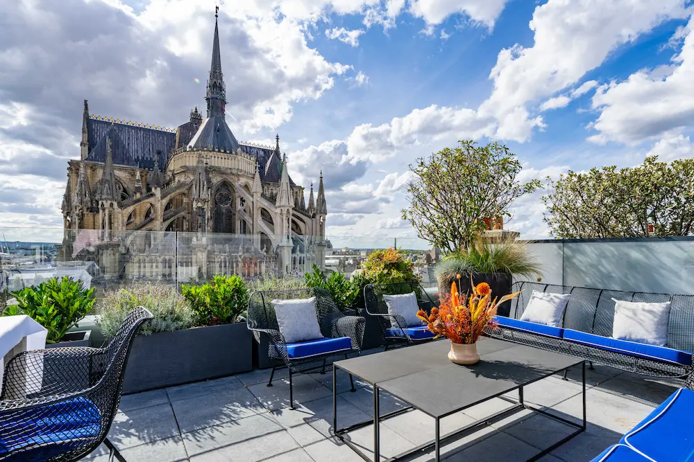Rooftop de l'appartement Jean d'Orbais aux 7 Anges avec vue sur la cathédrale
